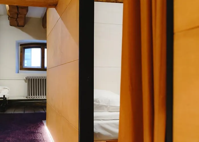 3 Monks And Apartments, Old Town