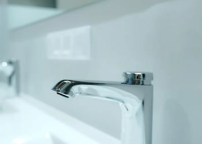 Hostel 3 Monks And Apartments, Old Town